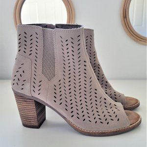 TOMS - MAJORCA - Peep Toe Bootie - Taupe - Size 8.5